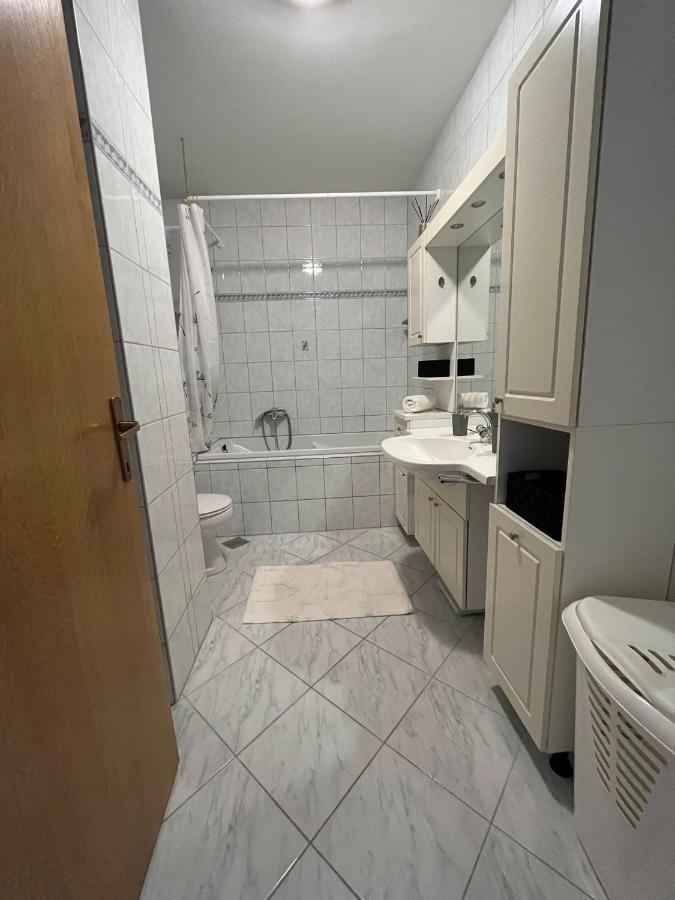 Apartman Vanda Омиш Экстерьер фото